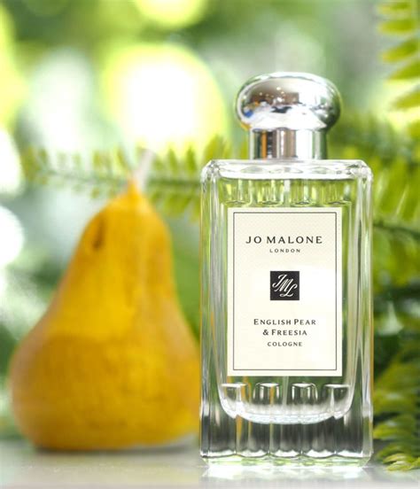 jo malone english pear notes.